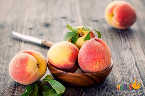 9 Remarkable Health Benefits of Peaches