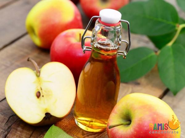 The purchase price of apple juice concentrate in UK