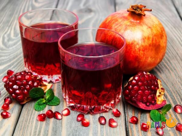 Purchase and price of pomegranate and kiwi juice types